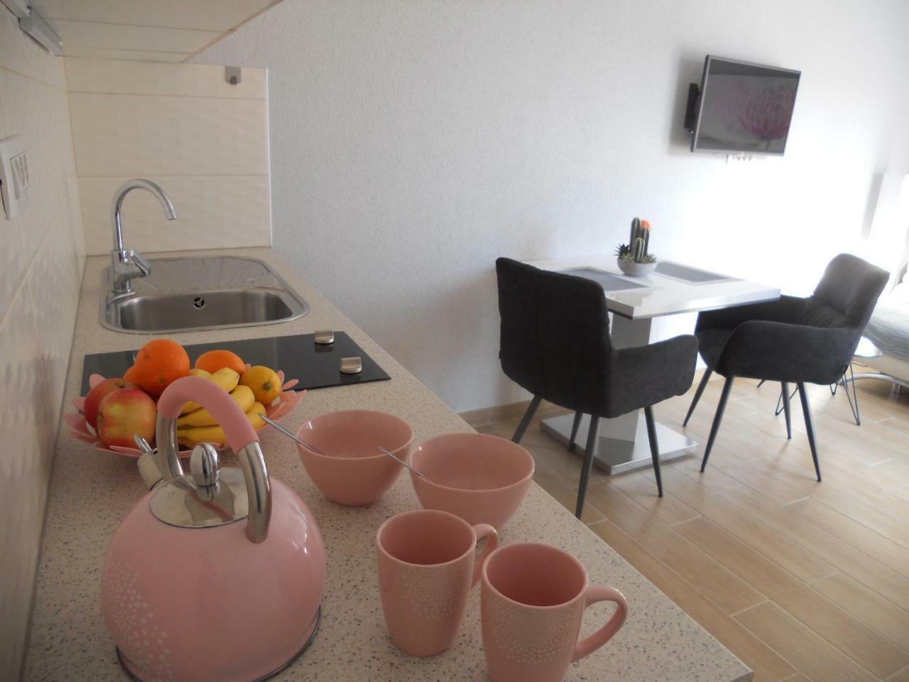 באסקה Apartments Mihalic I מראה חיצוני תמונה