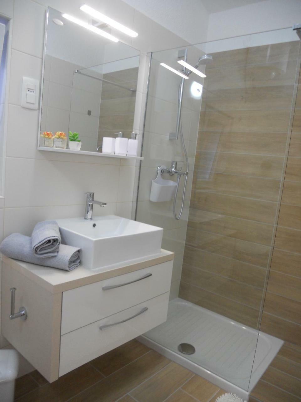 באסקה Apartments Mihalic I מראה חיצוני תמונה